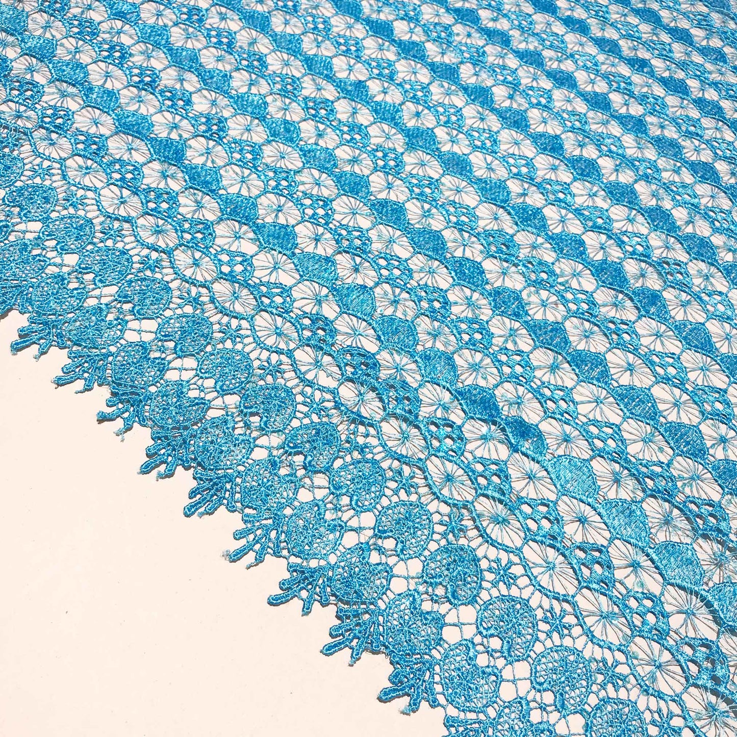 Spetstyg - Spets Blå Paljett 32