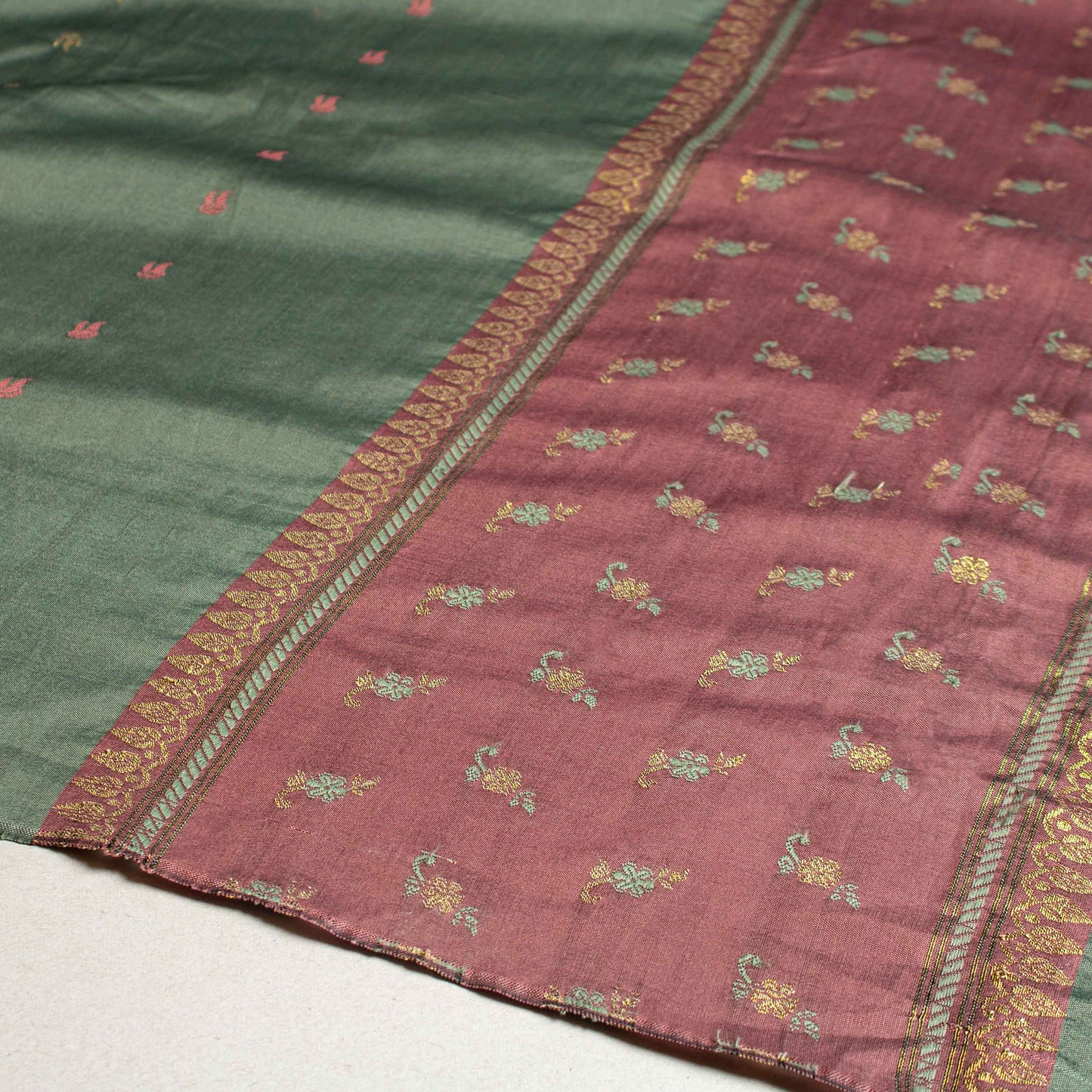 Sari - Siden Grön Brun Guld 54