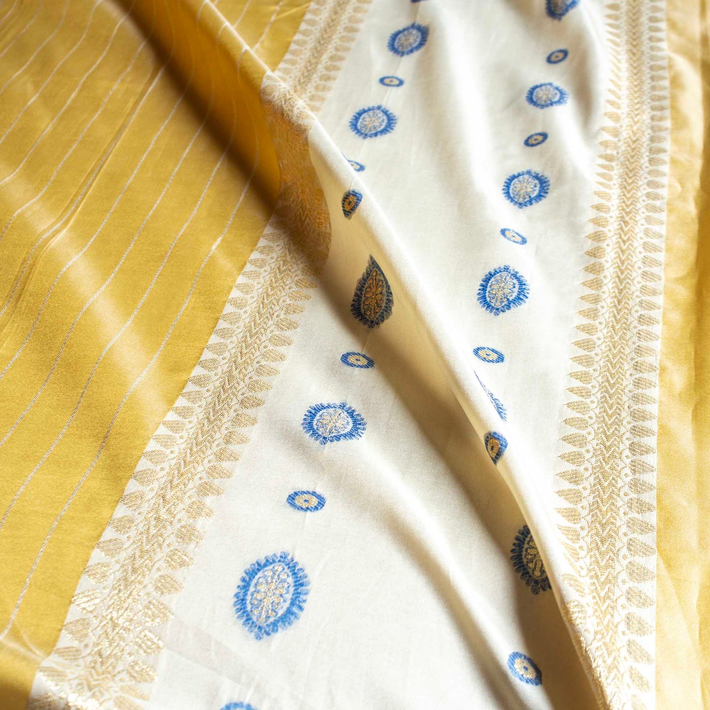 Sari - Siden Gul Beige Guld Blå 55
