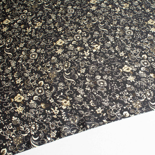 Mönstrade Modetyger - Tyg Crepe Väldigt Mjuk Benvit Beige Svart Blommigt 32