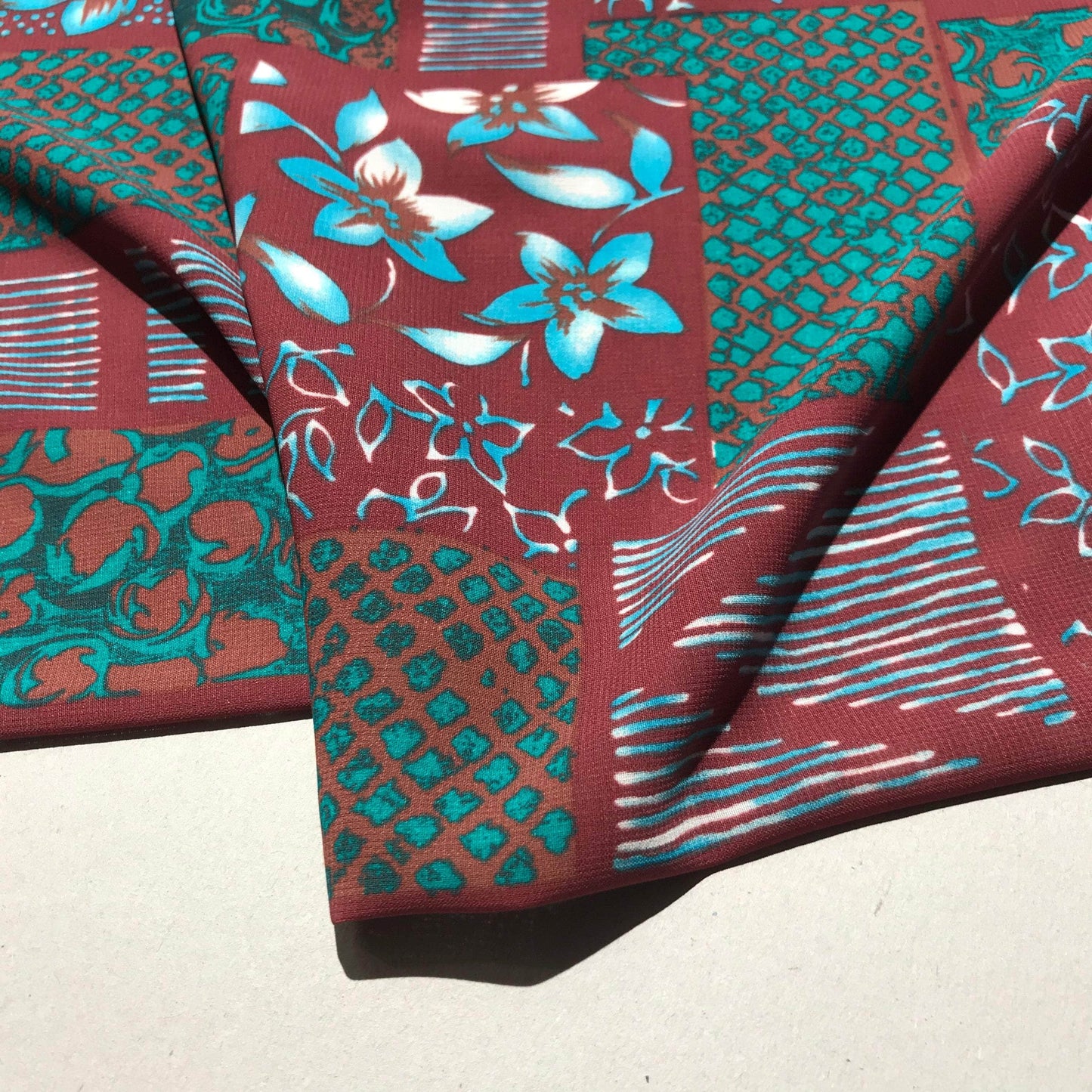 Mönstrade Modetyger - Grön Blå Blommor Rutigt 54