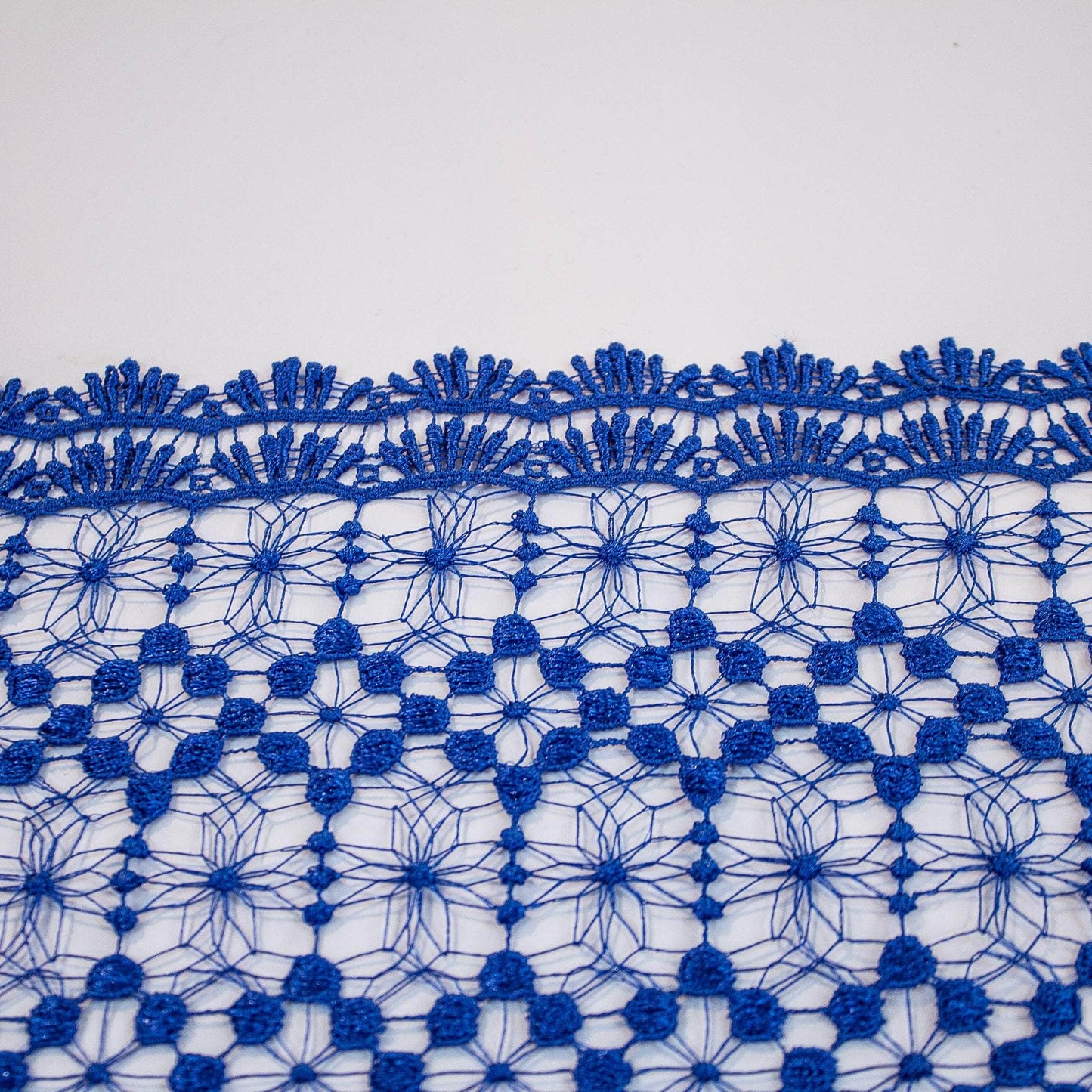 Spetstyg - Spets Kungsblå Royal Blue Blå Spets Rutigt 4