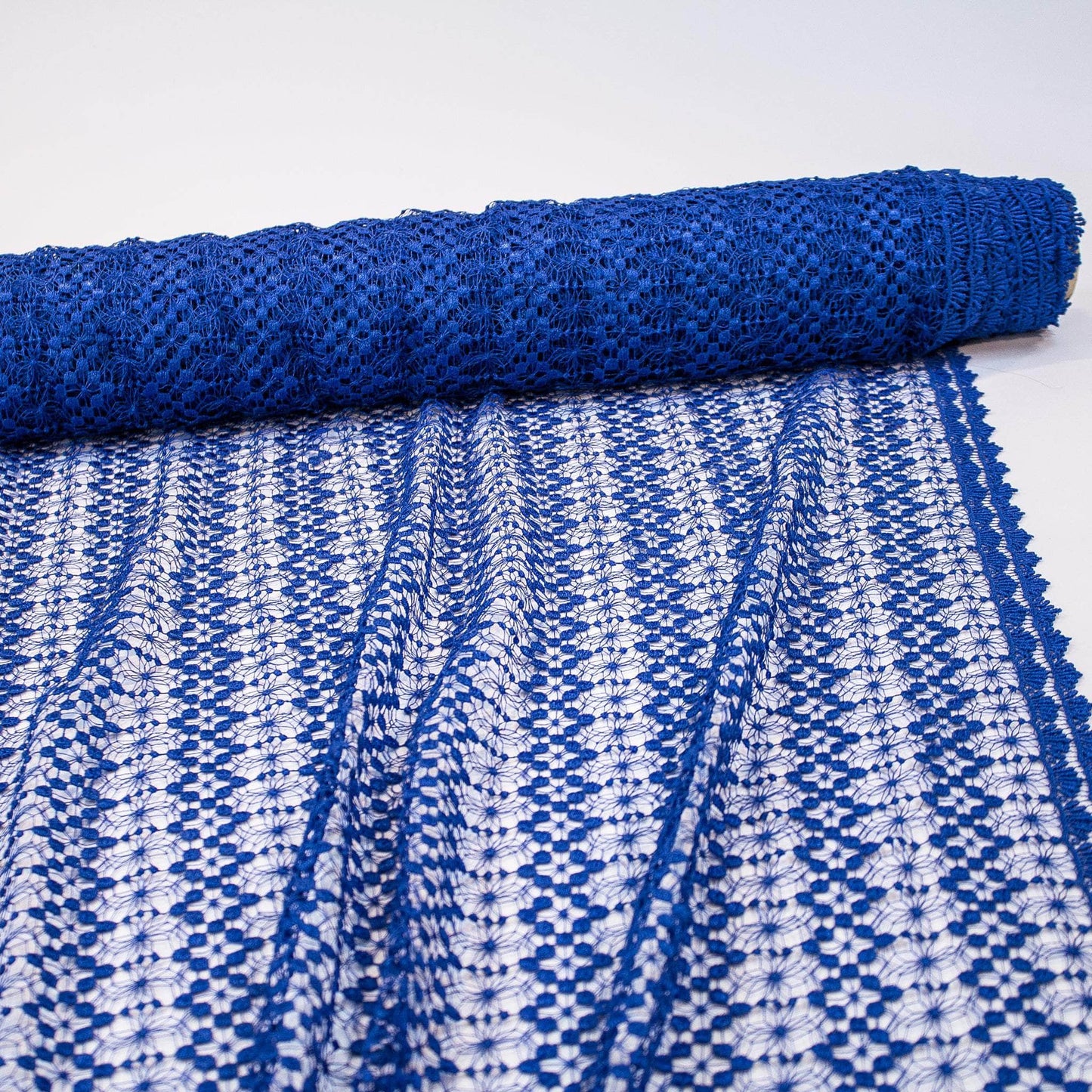 Spetstyg - Spets Kungsblå Royal Blue Blå Spets Rutigt 4
