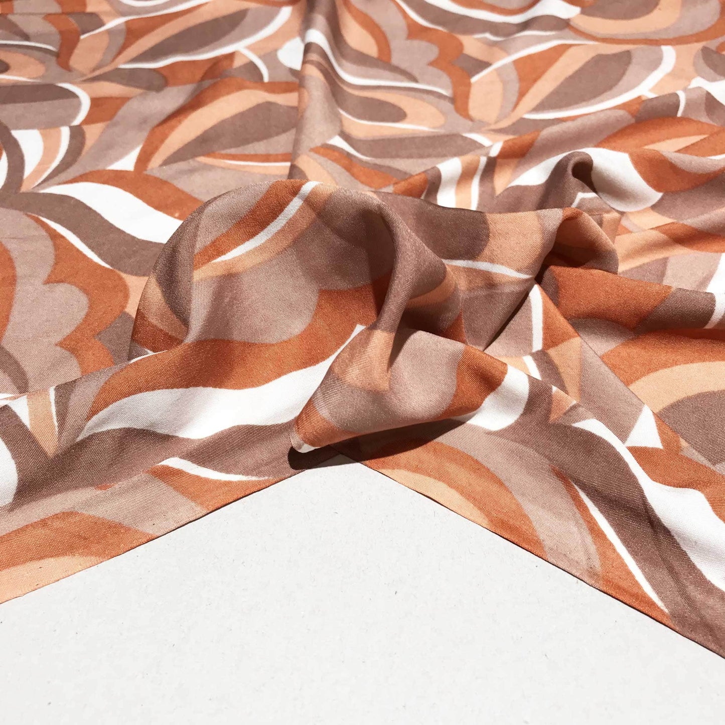 Mönstrade Modetyger - Crepe Tyg Retro Vit Brun Beige 62