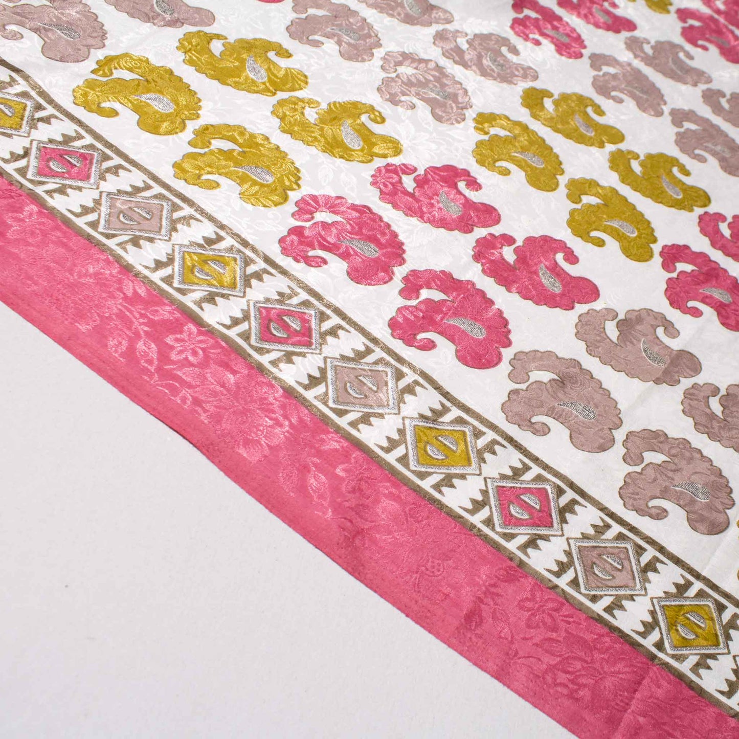 Mönstrade Modetyger - Silver Skimmer Rosa Vit Grå Grön Paisley 73