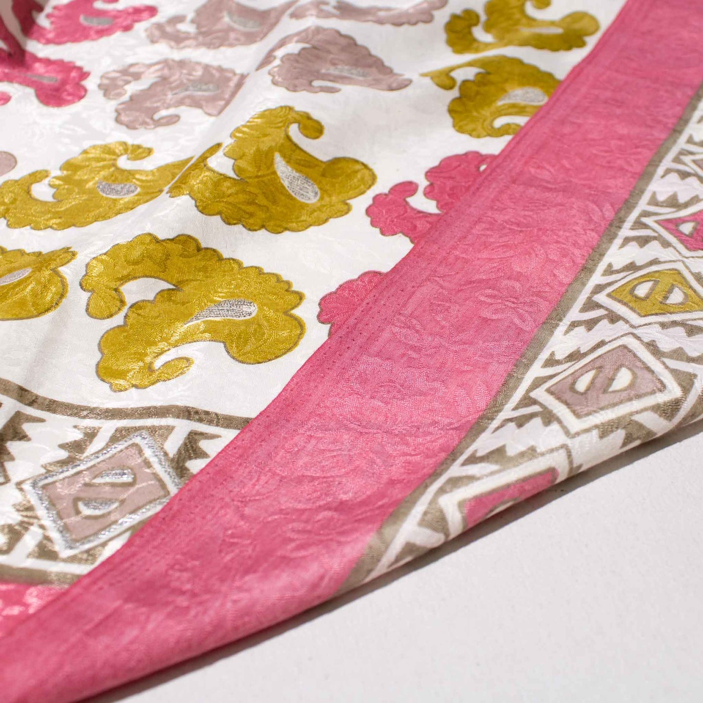 Mönstrade Modetyger - Silver Skimmer Rosa Vit Grå Grön Paisley 73