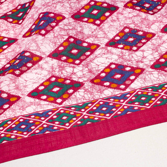 Mönstrade Modetyger - Tyg Röd Gul Grön Lila Rosa Rapport 139