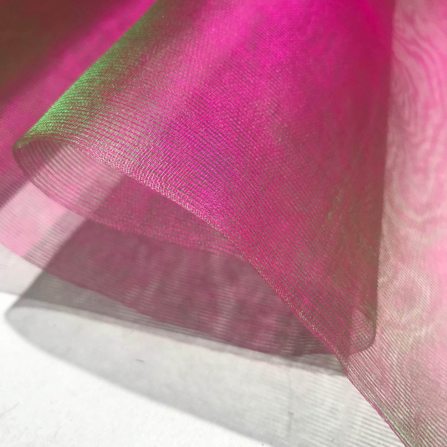 Sidenorganzatyg - Skiftar Färg Grön Cerise Rosa 2
