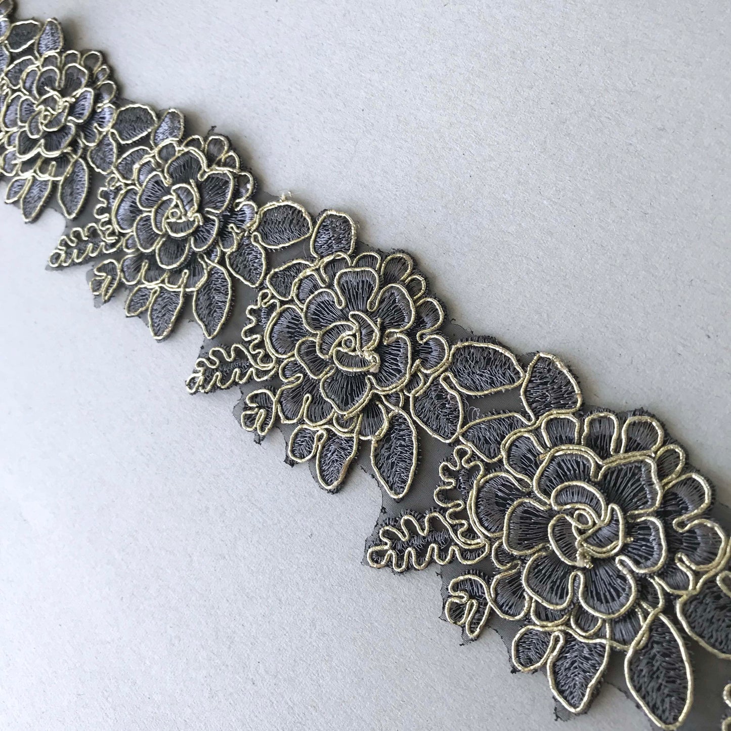 Band - Spets Silver Garden / Guld Silver 32