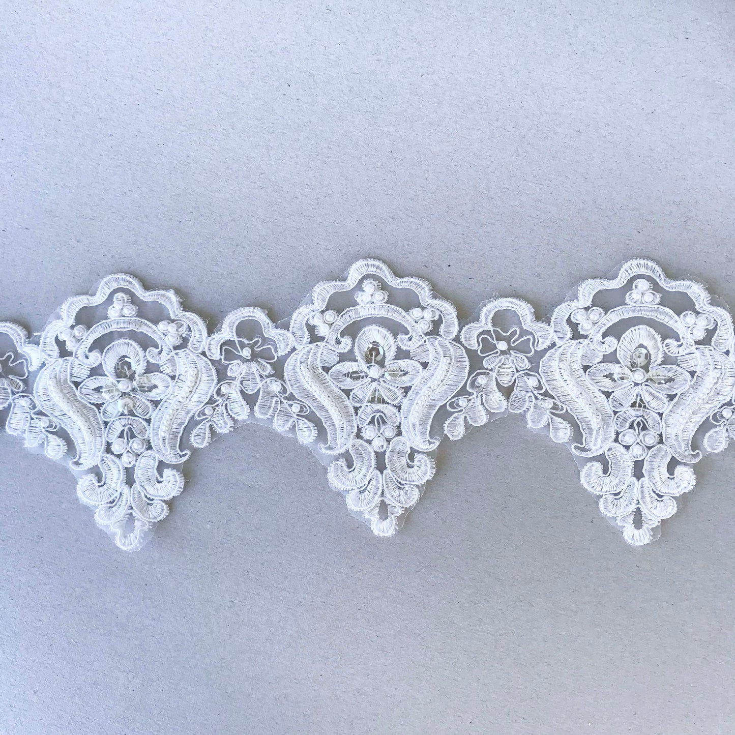 Brudspets band - Brud Bröllop Spets Vit Blad Med Pärlor 38