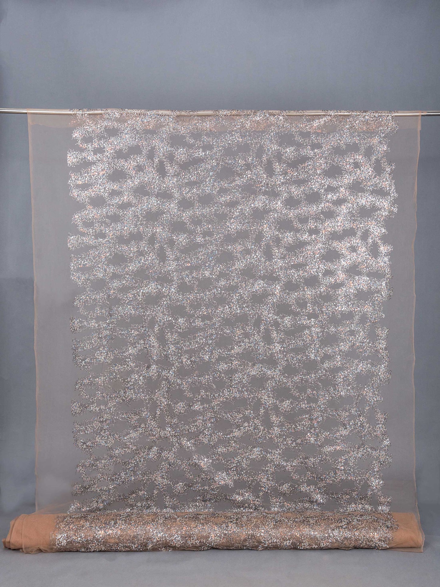 Broderat Tylltyg - Spets Simone Paljettyg Silver Blå Beige Rose 18
