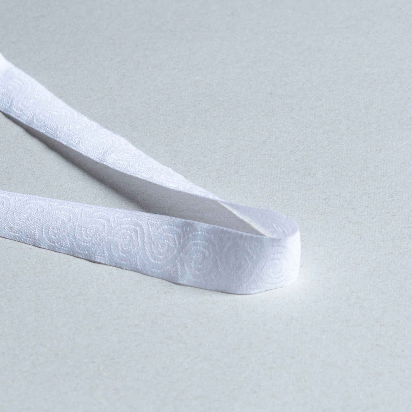 Band - Tyg Band Vit Cirkelmönster 28