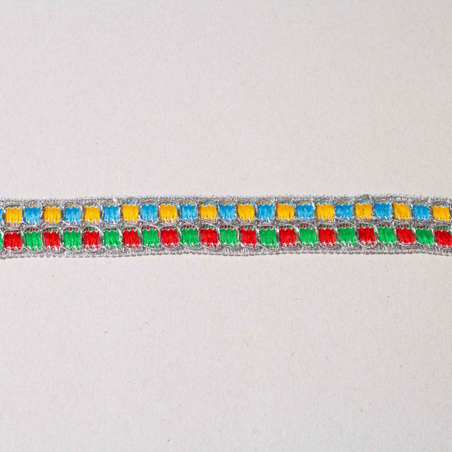 Band - Rutigt Blå Gul Röd Grön Silver 2,3cm 64