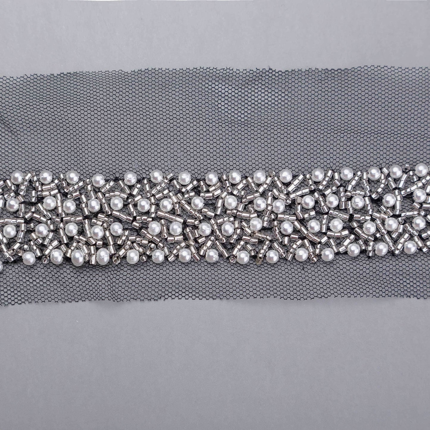 Pärlband - Marlyn - Band Strass Vita Pärlor Vit Svart Tyll 55