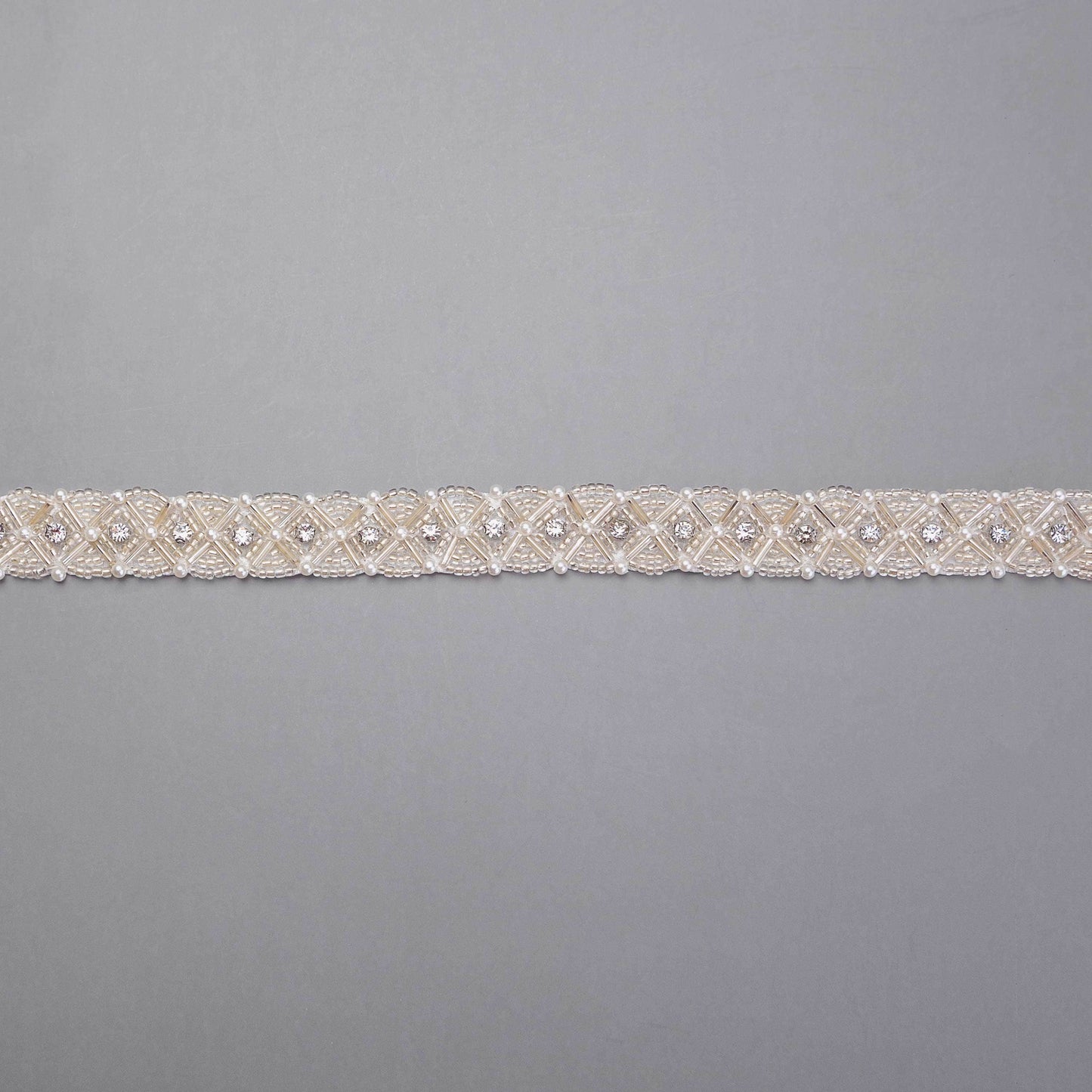 Pärlband - Monaco - Benvit Pärlor Strass Kristall 50