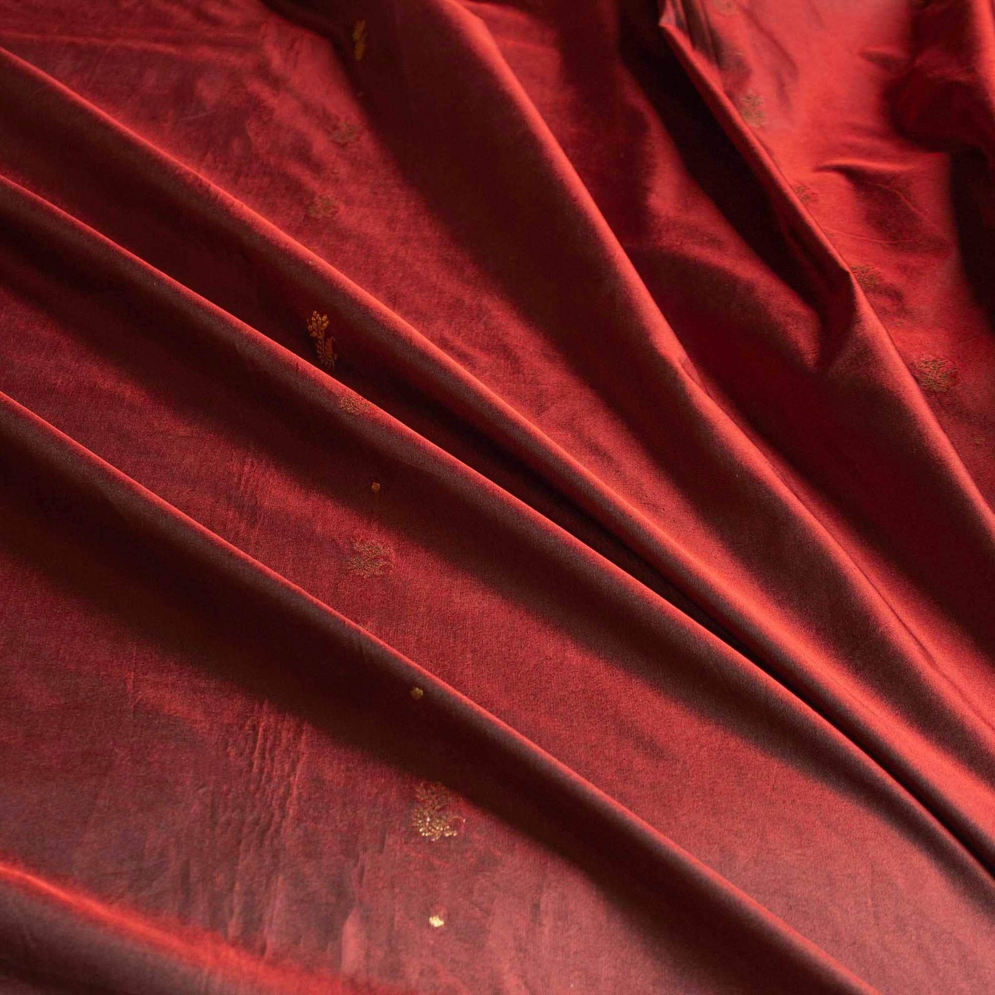 Sari - Siden Röd Grön Gul Guld Paisley 58